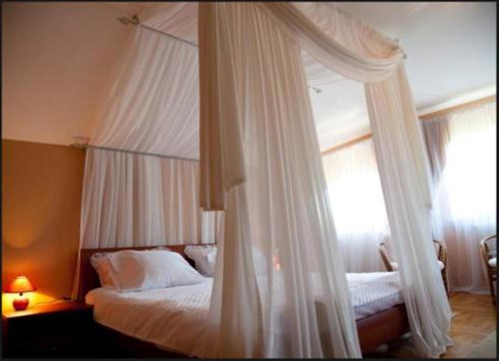 Pensiunea Pentru Tine Prietene Arcani Zimmer foto